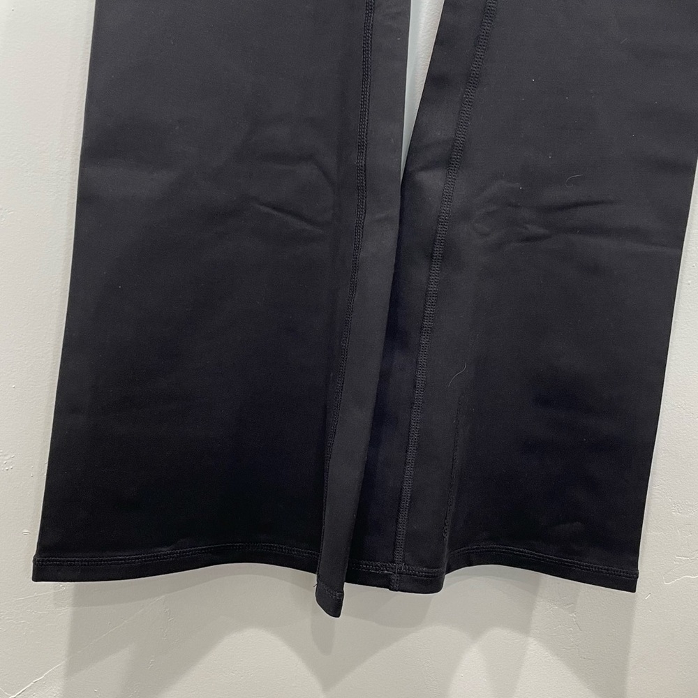 NWOT Terez TLC Flare Leggings in Jet Black - Picture 9 of 13